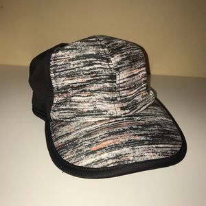 Athletic cap for workouts